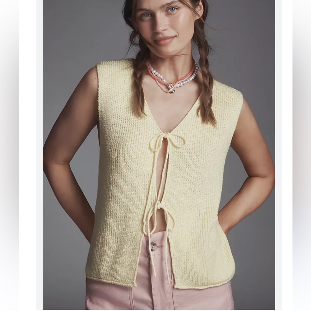 Nwt front tie knit vest(one size)